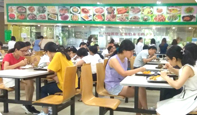 抓住食堂承包行業(yè)機(jī)遇，加強(qiáng)蔬菜配送服務(wù) 吃出健康  