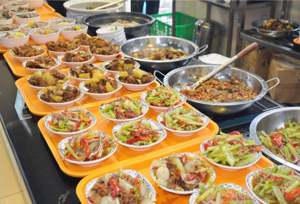 選對食堂承包企業，標準化公司員工餐飲管理